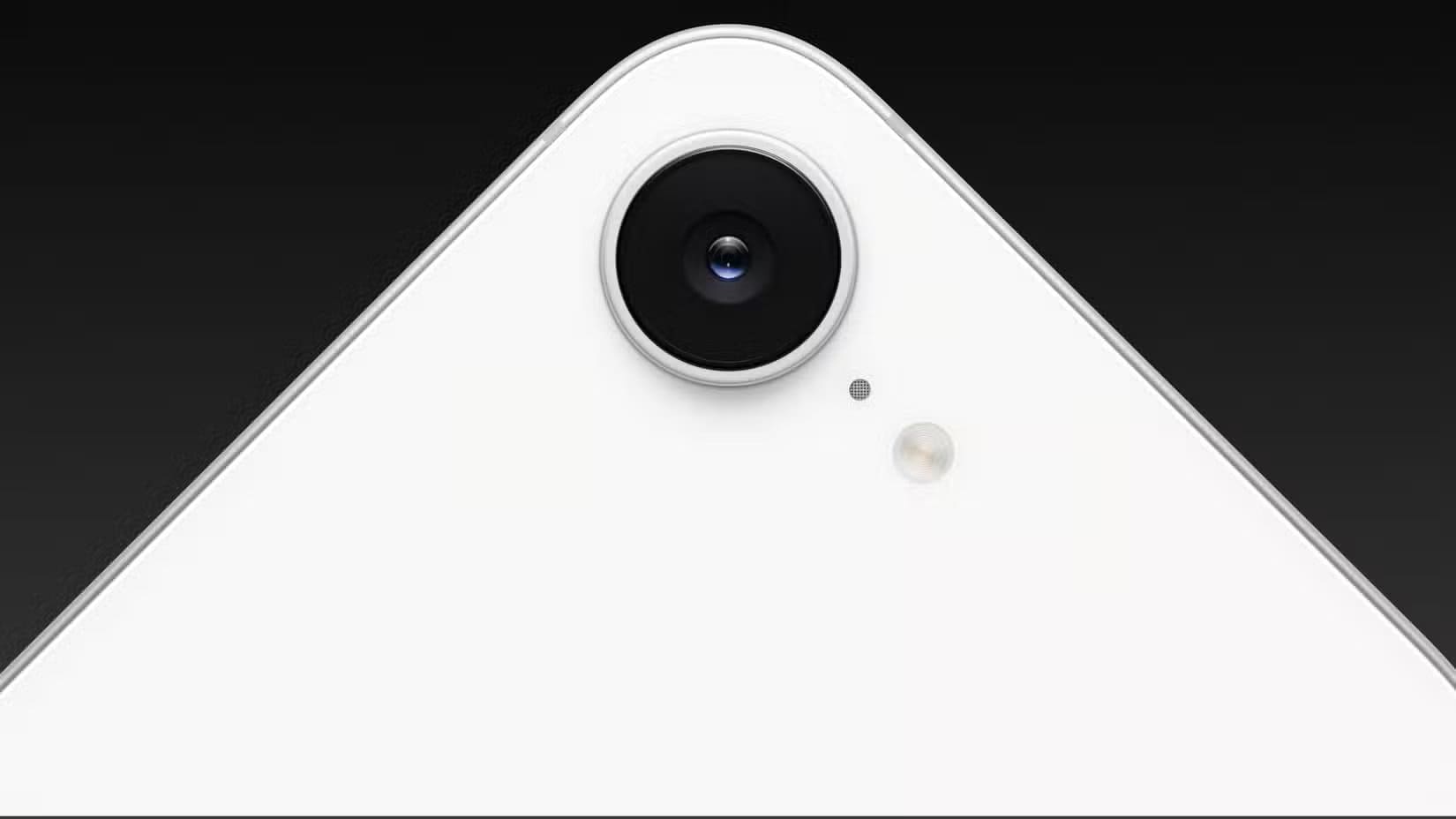 apple-iphone-16e-rear-camera-closeup أسباب تجعل هاتف iPhone 17 Air الرفيع لا يقدم الفائدة التي تتوقعها