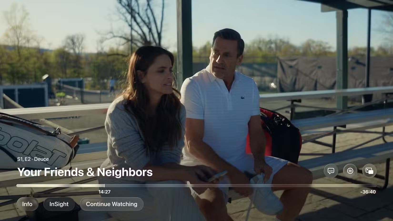 apple-tvos-26-liquid-glass-design-video-player 12 ميزة جديدة قادمة إلى Apple TV هذا الخريف
