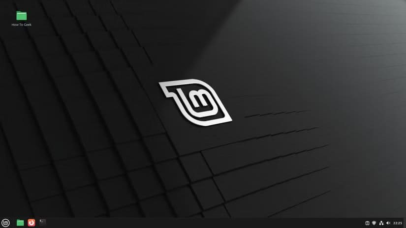 linux-mint-desktop-overview أفضل توزيعات Linux للمبتدئين والمحترفين حسب الأداء والسهولة