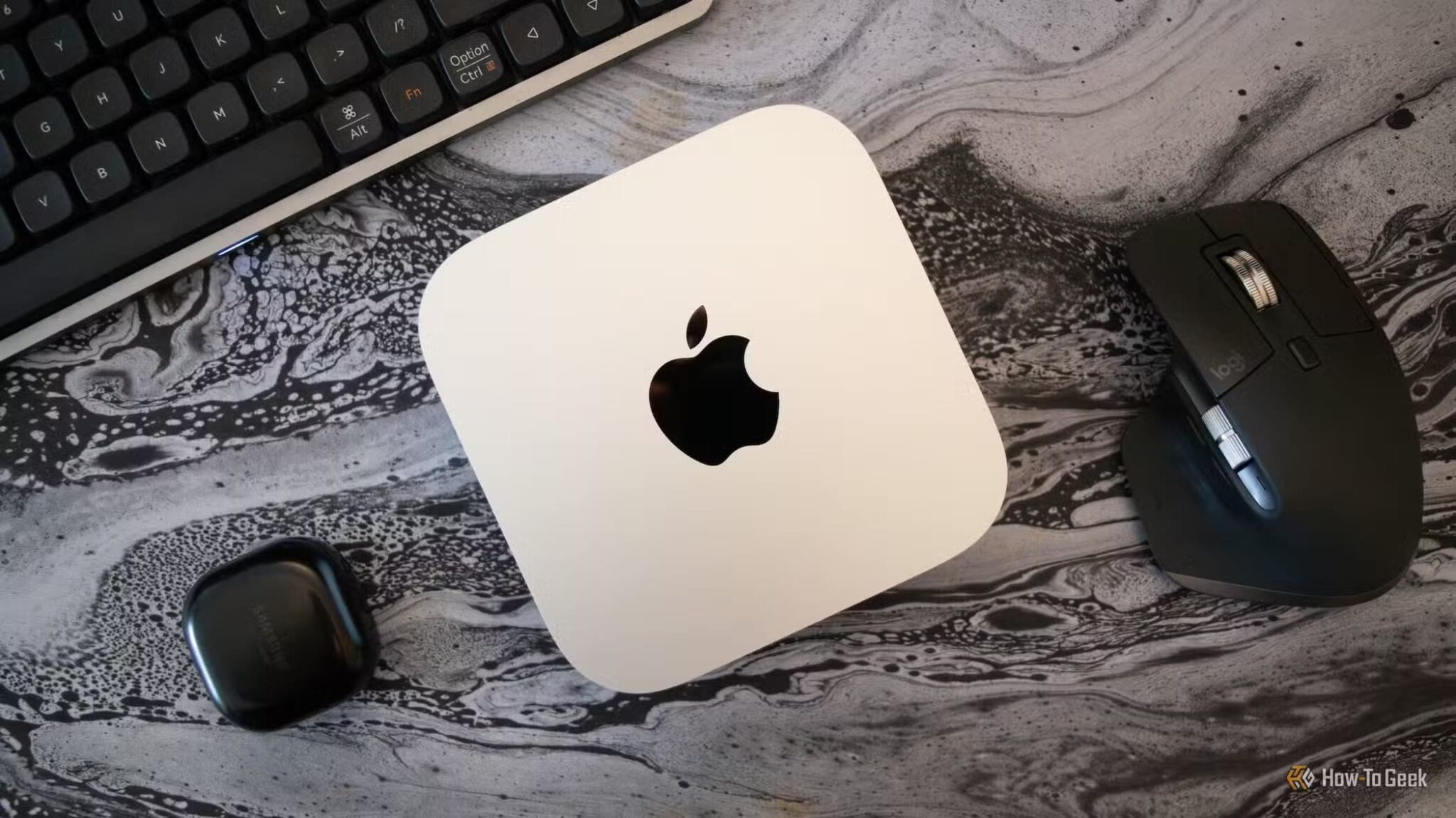 m4-mac-mini-review-00009-scaled ما الأفضل لمختبر منزلي Linux أم macOS