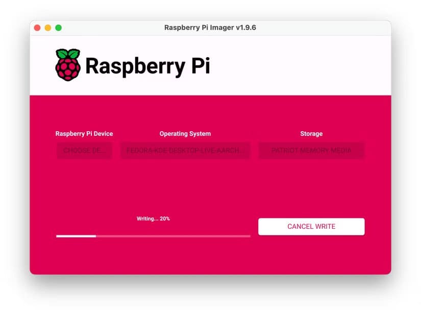 raspberry-pi-imager-app-with-an-progress-bar-showing-an-image-being-written طريقة إنشاء USB لتشغيل Linux على الكمبيوتر أو Mac