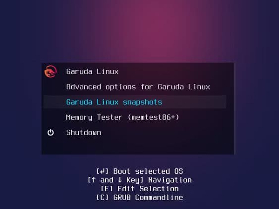 6a-snapshot-selector-in-garuda-linux-grub-menu لماذا أصبحت Garuda Linux التوزيعة التي لا أستغني عنها بعد سنوات من الاستخدام اليومي
