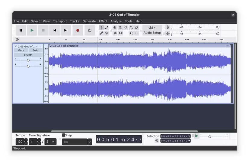 audacity-on-linux-showing-a-music-file-open-for-editing أفضل بدائل التطبيقات اليومية عند الانتقال إلى لينكس