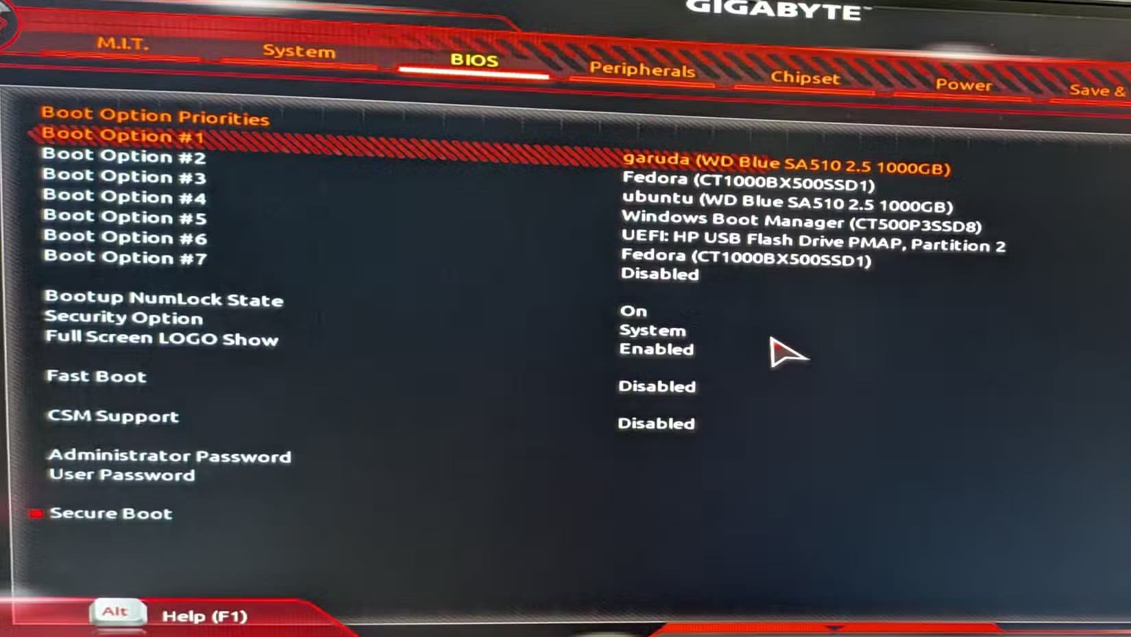 configuring-boot-priority-in-uefi-bios-of-gigabyte-motherboard إعدادات BIOS الضرورية للتمهيد المزدوج بين Windows وLinux