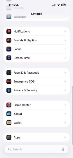 ios-26-settings-i-changed-after-upgrading-my-iphone-11 إعدادات iOS 26 المهمة التي يجب ضبطها بعد الترقية