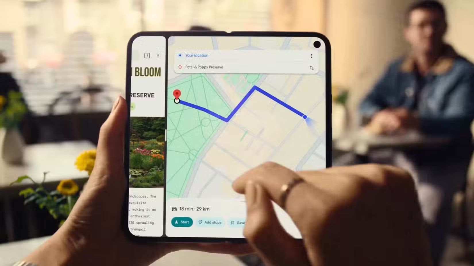 pixel-10-pro-fold-s-screen مقارنة Pixel 10 Pro Fold و Galaxy Z Fold 7 لاختيار أفضل هاتف قابل للطي