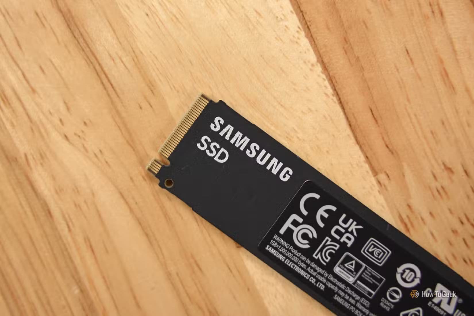 samsung-ssd-text-on-the-samsung-nvme-ssd-990-evo-plus-1_54072073698_o أخطاء شائعة عند بناء جهاز الكمبيوتر تجنب الوقوع فيها