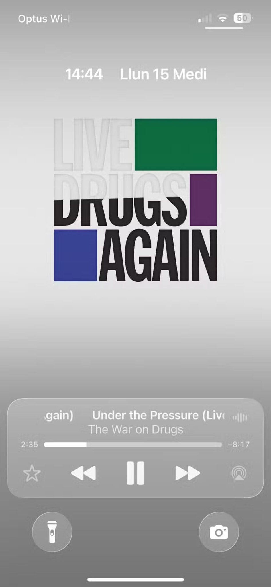 the-war-on-drugs-live-drugs-again-album-cover-in-apple-music-ios-26-scaled مميزات مخفية في iOS 26 ستغير طريقة استخدامك لهاتفك