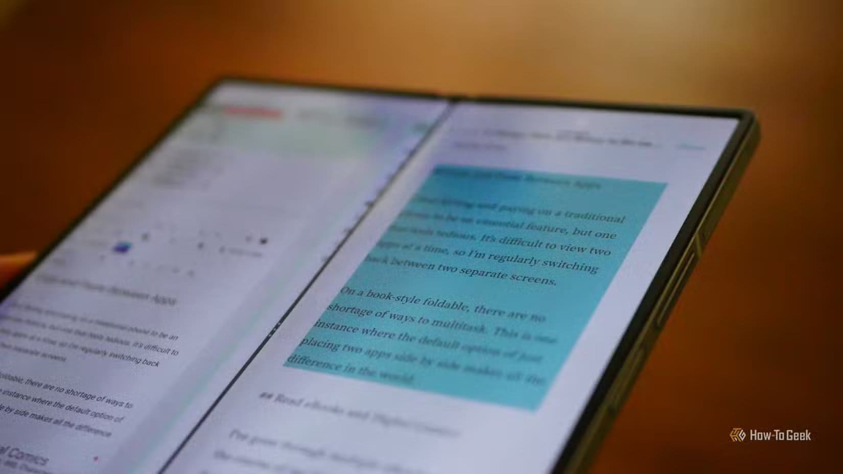 two-apps-side-by-side-on-a-samsung-galaxy-z-fold-6 أفضل استخدامات الهاتف القابل للطي على شكل كتاب