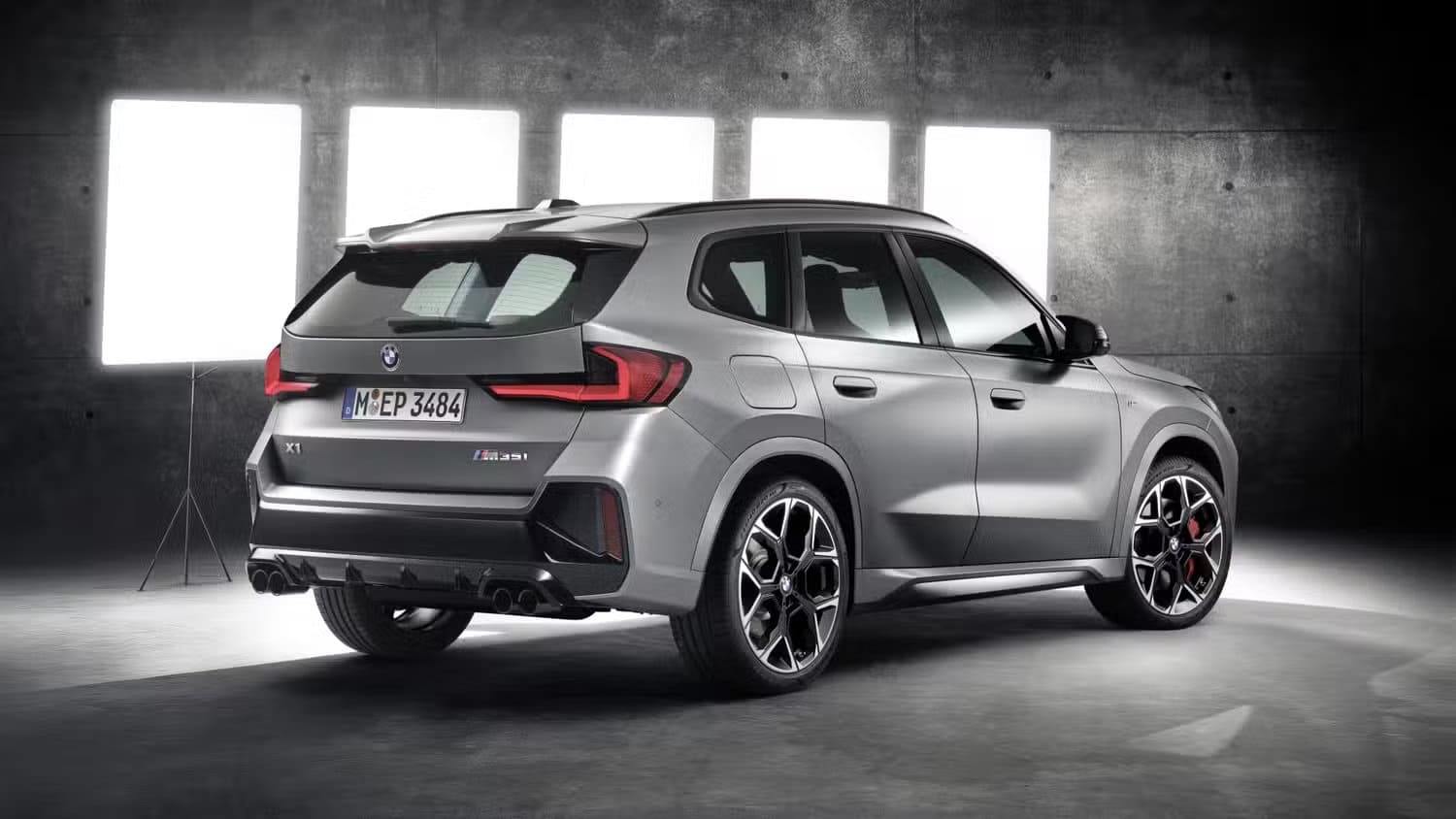 p90509740 لماذا تُعتبر سيارة BMW الكروس أوفر الفاخرة اختيارًا يفوق التوقعات