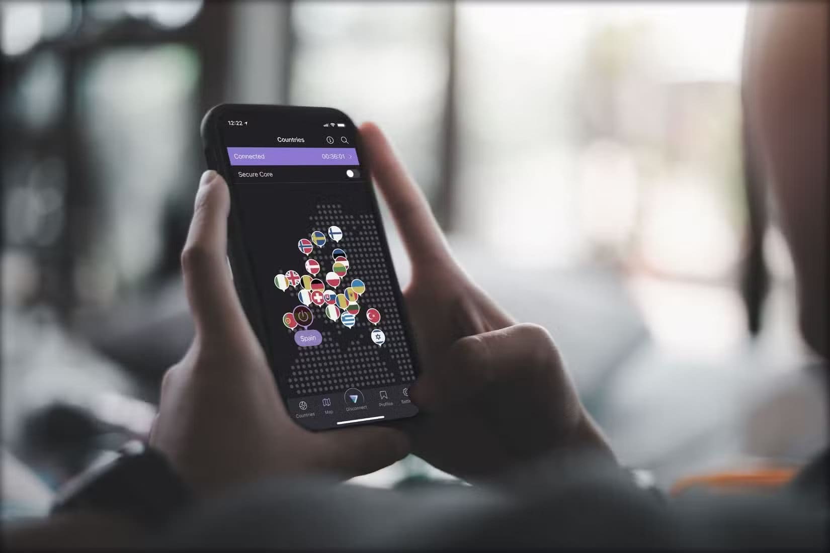 proton-vpn-running-on-phone السبب الحقيقي وراء حظر بعض المواقع لاستخدام شبكات VPN