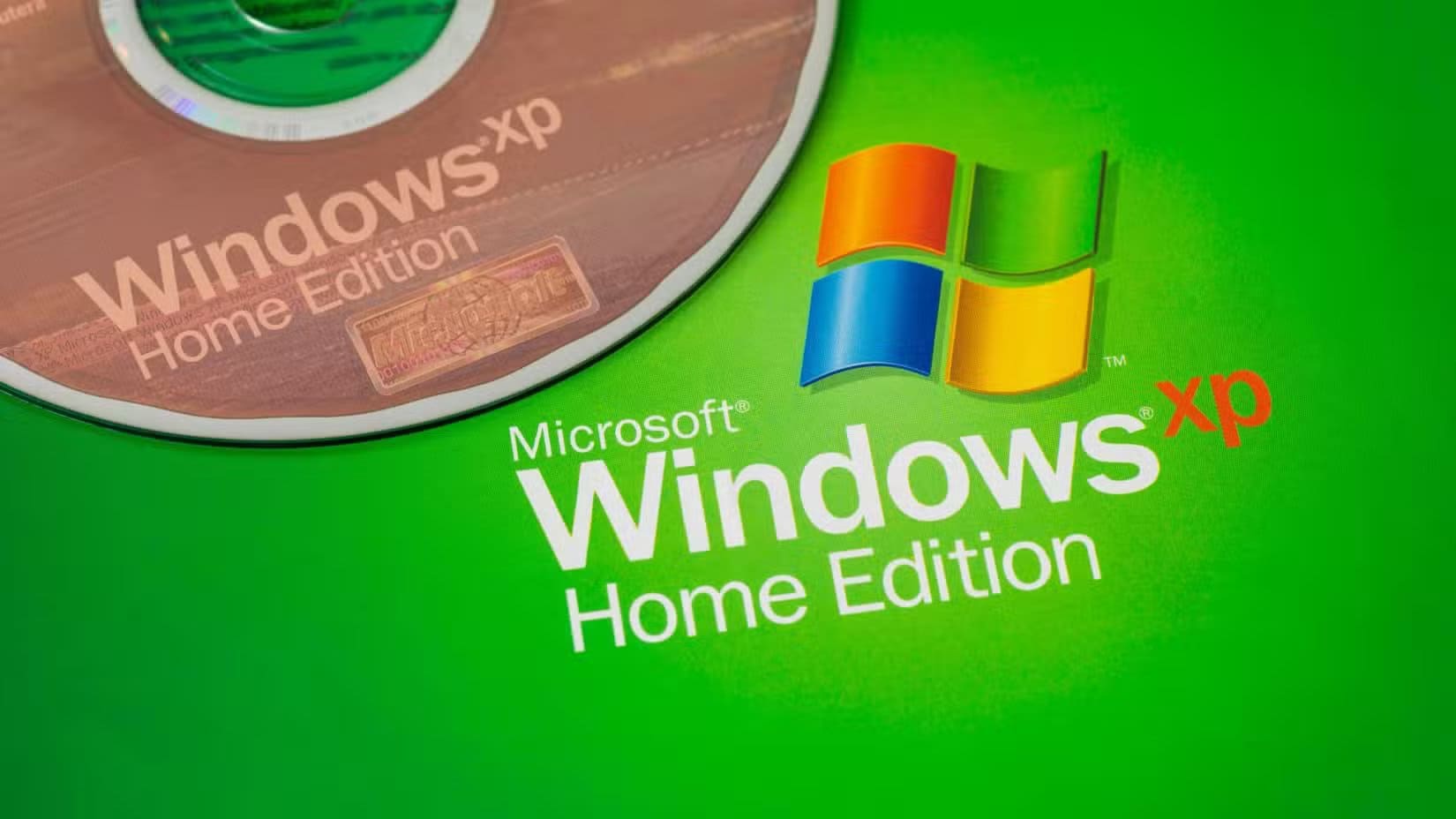 shutterstock_1903968760 ما الذي تخشاه Microsoft لتُبقي Windows XP مغلقًا حتى اليوم