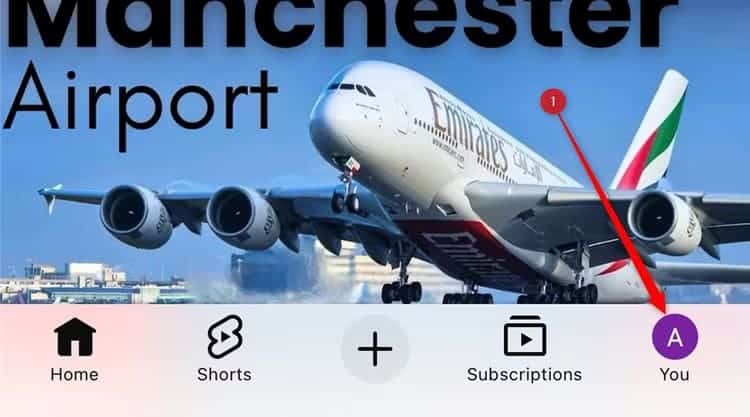 the-profile-icon-in-the-bottom-menu-of-the-ios-youtube-app كيفية تحسين تجربة تصفح YouTube بتغيير إعداد واحد فقط