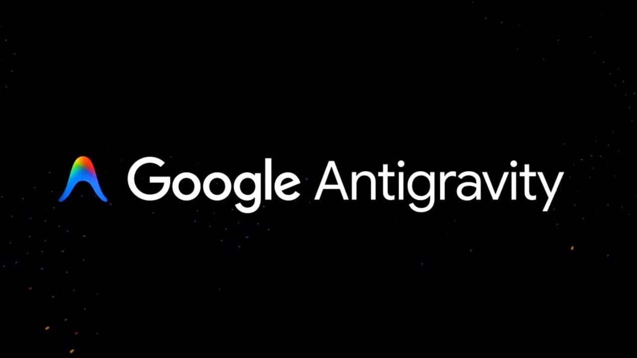 google-antigravity-logo-on-a-black-background طريقة استخدام Antigravity IDE بكفاءة دون مواجهة حدود السرعة أثناء العمل
