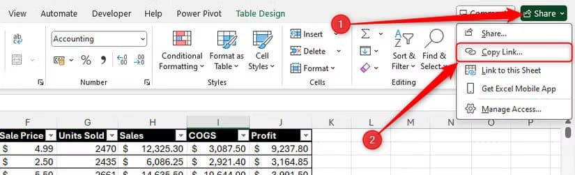the-share-button-in-an-excel-file-is-clicked-and-copy-link-is-selected عادات يومية ساعدتني على الاستفادة القصوى من أدوات Microsoft 365 للعمل الجماعي