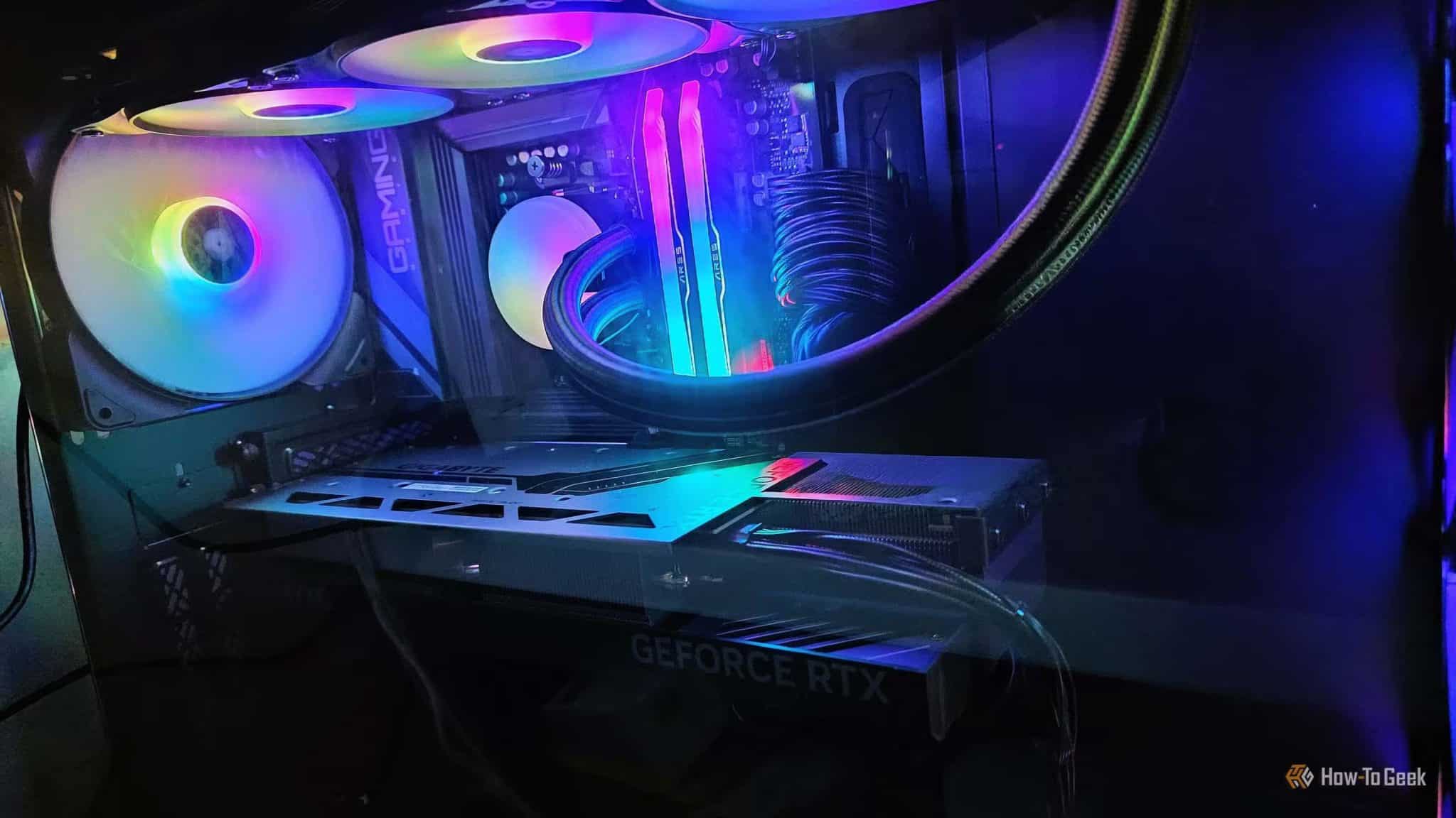 gaming-pc-aio-cooler-scaled نقص وحدات التخزين السريعة يلوح في الأفق ولماذا شراء SSD الآن قد يكون خيارًا ذكيًا