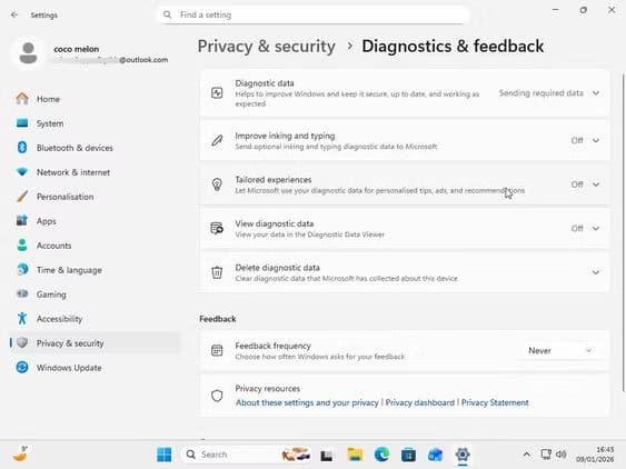 virtualbox_win_09_01_2026_21_45_42 إعدادات افتراضية في ويندوز 11 تجعل النظام بطيئًا وتغييرها يحسّن الأداء فورًا