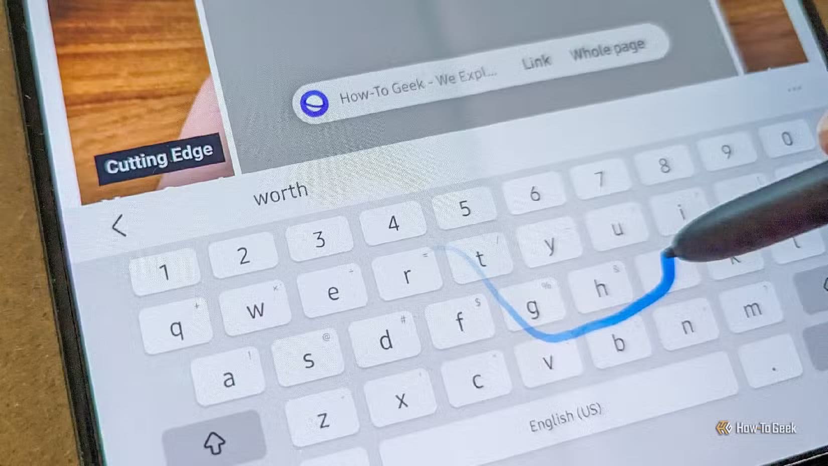 Galaxy Z Fold 5'te S Pen ile sanal klavyeyi kaydırarak yazı yazma. Birçok insanın Linux'u birincil işletim sistemi olarak benimsememesinin 4 nedeni.