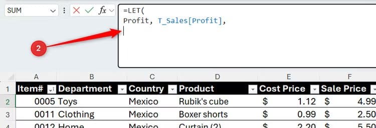 a-let-formula-being-typed-into-the-expanded-formula-bar-in-excel-with-the-cursor-on-the-next-line 6 إعدادات في واجهة Excel يجب تعديلها لزيادة السرعة والدقة قبل إنشاء أي جدول