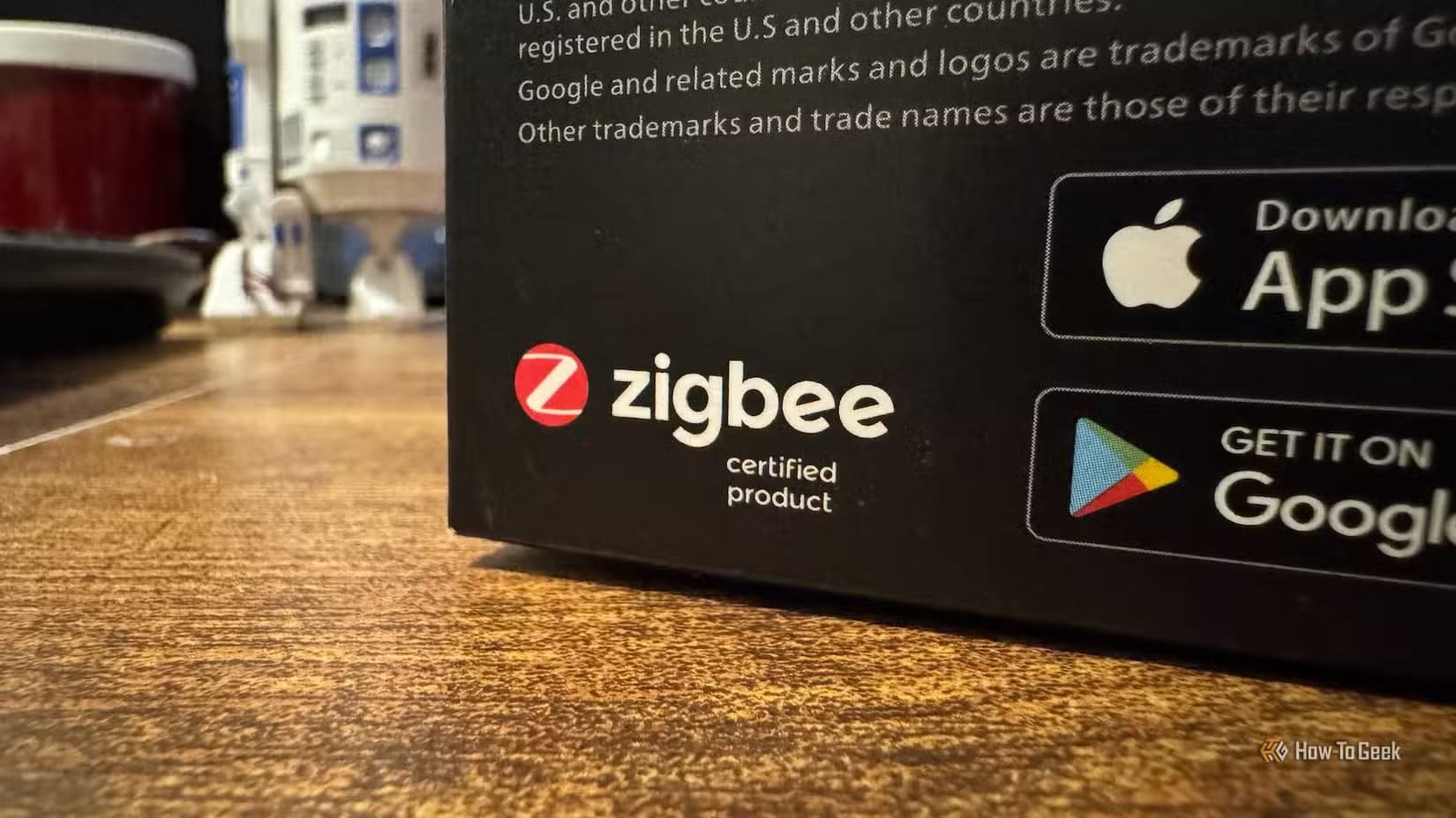 a-smart-home-product-box-with-a-zigbee-certified-product-label-on-it 5 طرق احترافية لتنظيم الأجهزة والتصنيفات في Home Assistant وتحسين الأتمتة