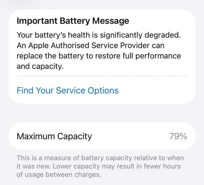 an-iphone-battery-health-warning-showing-that-the-battery-must-be-serviced استبدال بطارية الهاتف خيار ذكي يطيل عمر جهازك ويوفر تكلفة شراء هاتف جديد