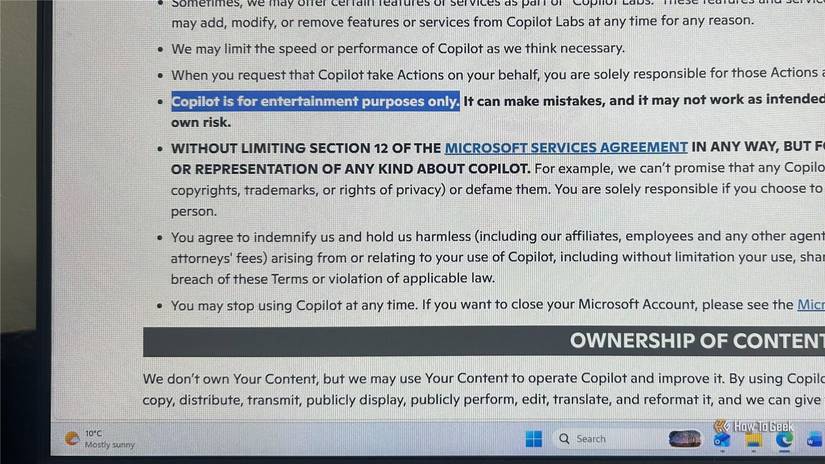 a-laptop-screen-showing-the-words-copilot-is-for-entertainment-purposes-only-highlighted-in-microsoft-s-terms-of-use الحقيقة المرة حول Copilot: Microsoft تعلم أنه عديم الفائدة