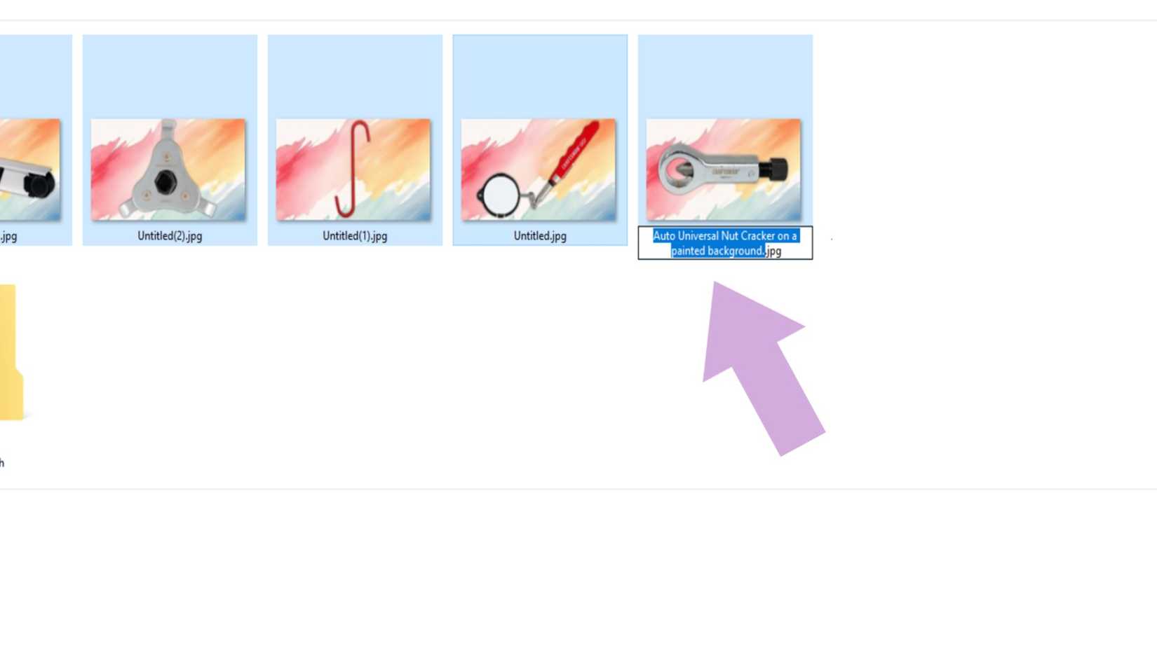 a-user-showing-off-renaming-multiple-files إدارة ملفات Windows لا يجب أن تكون يدوية إليك ما تفعله خطأ