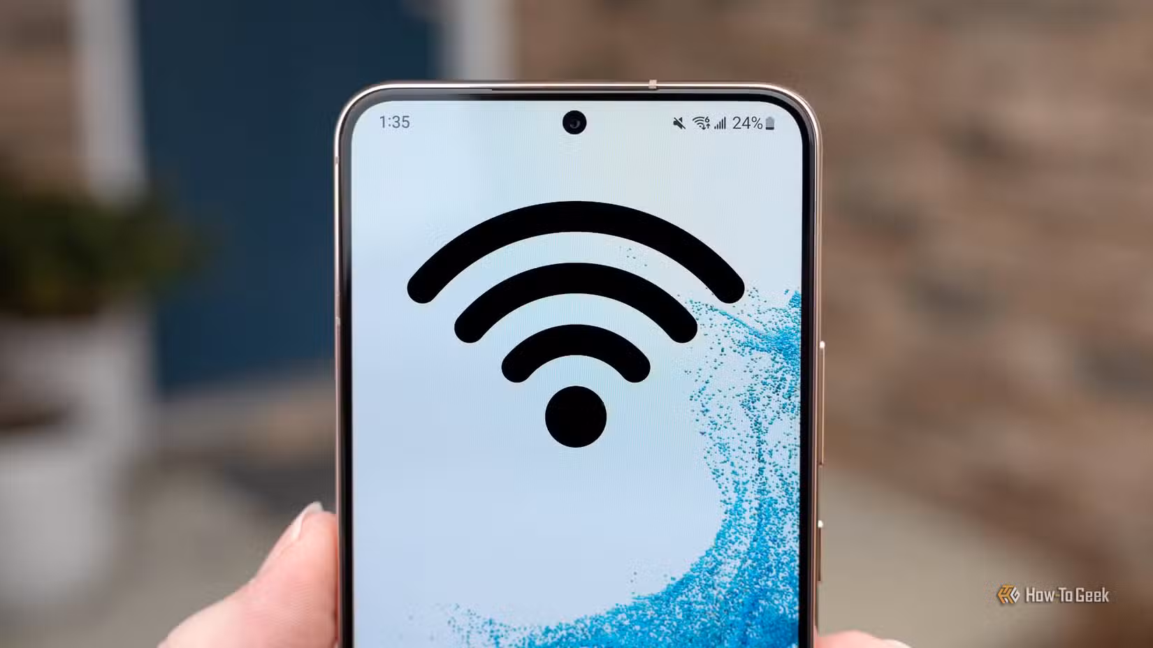 android-phone-wi-fi 4 إعدادات في Android يجب مراجعتها قبل استخدام واي فاي المقهى