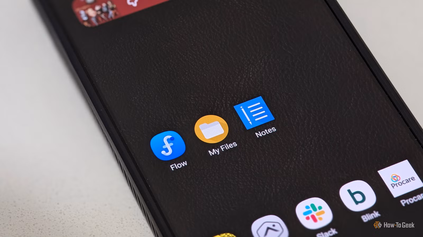 samsung-apps-on-a-galaxy-screen 4 تطبيقات سامسونج مفيدة قد لا تعرفها وتستحق إضافتها إلى شاشتك الرئيسية
