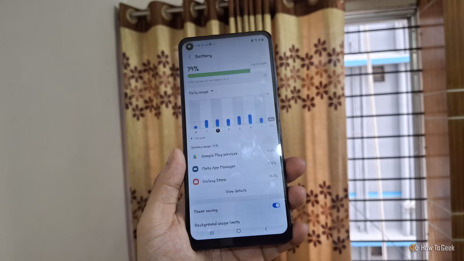 the-samsung-galaxy-a21s-phone-showing-it-s-battery-usage-of-different-apps كيف جعلت هاتف Galaxy عمره 6 سنوات يعمل أسبوعًا بشحنة واحدة