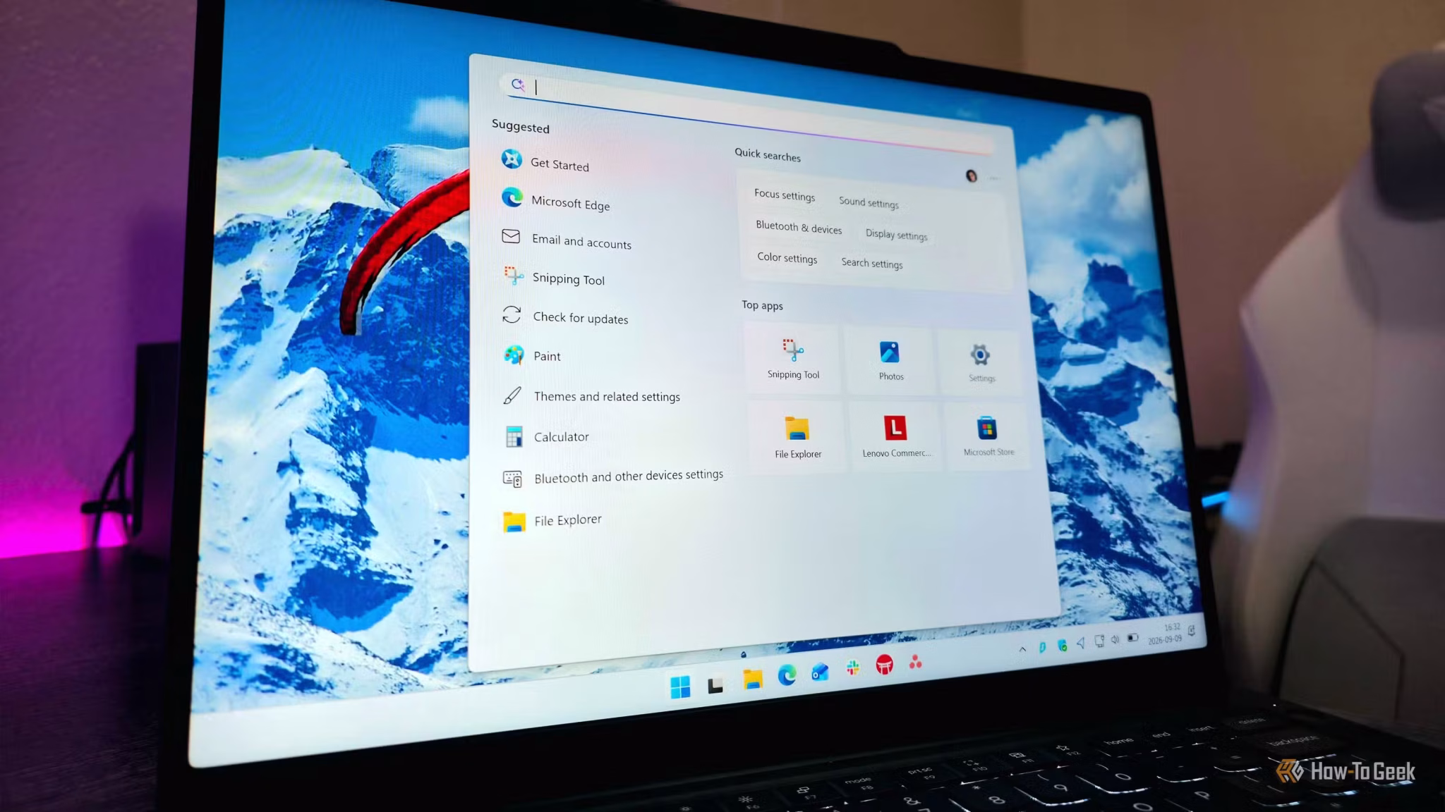 windows-11-disable-features-01-scaled 7 ميزات في Windows 11 عطلتها لتحسين الأداء وتبسيط استخدام النظام