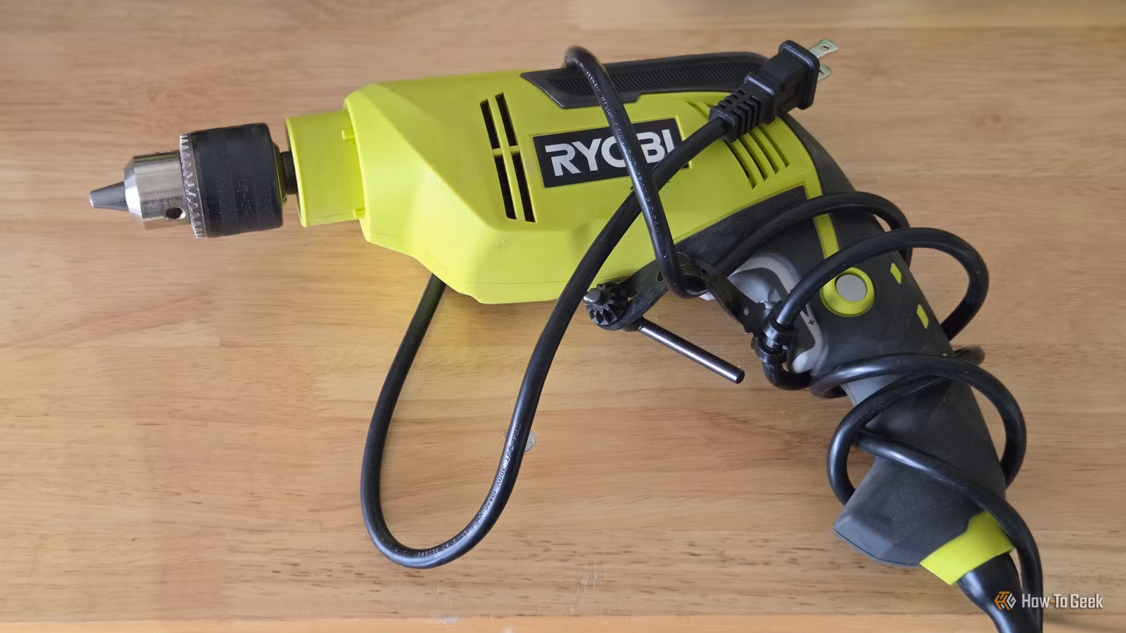 ryobi-corded-hammer-drill 5 أدوات كهربائية سلكية لا تزال تتفوق على الأدوات اللاسلكية في أعمال كثيرة